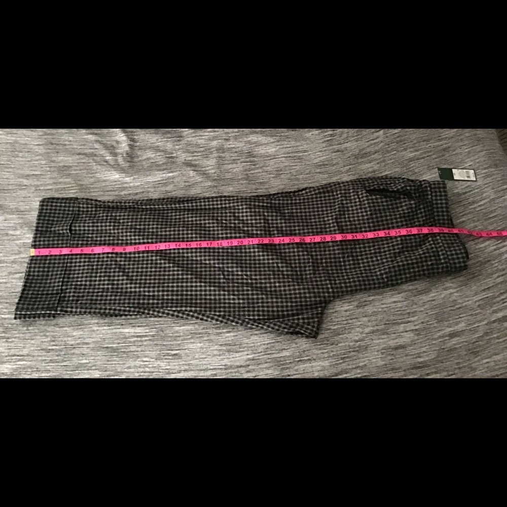 Women’s Slacks - Picture 9 of 9